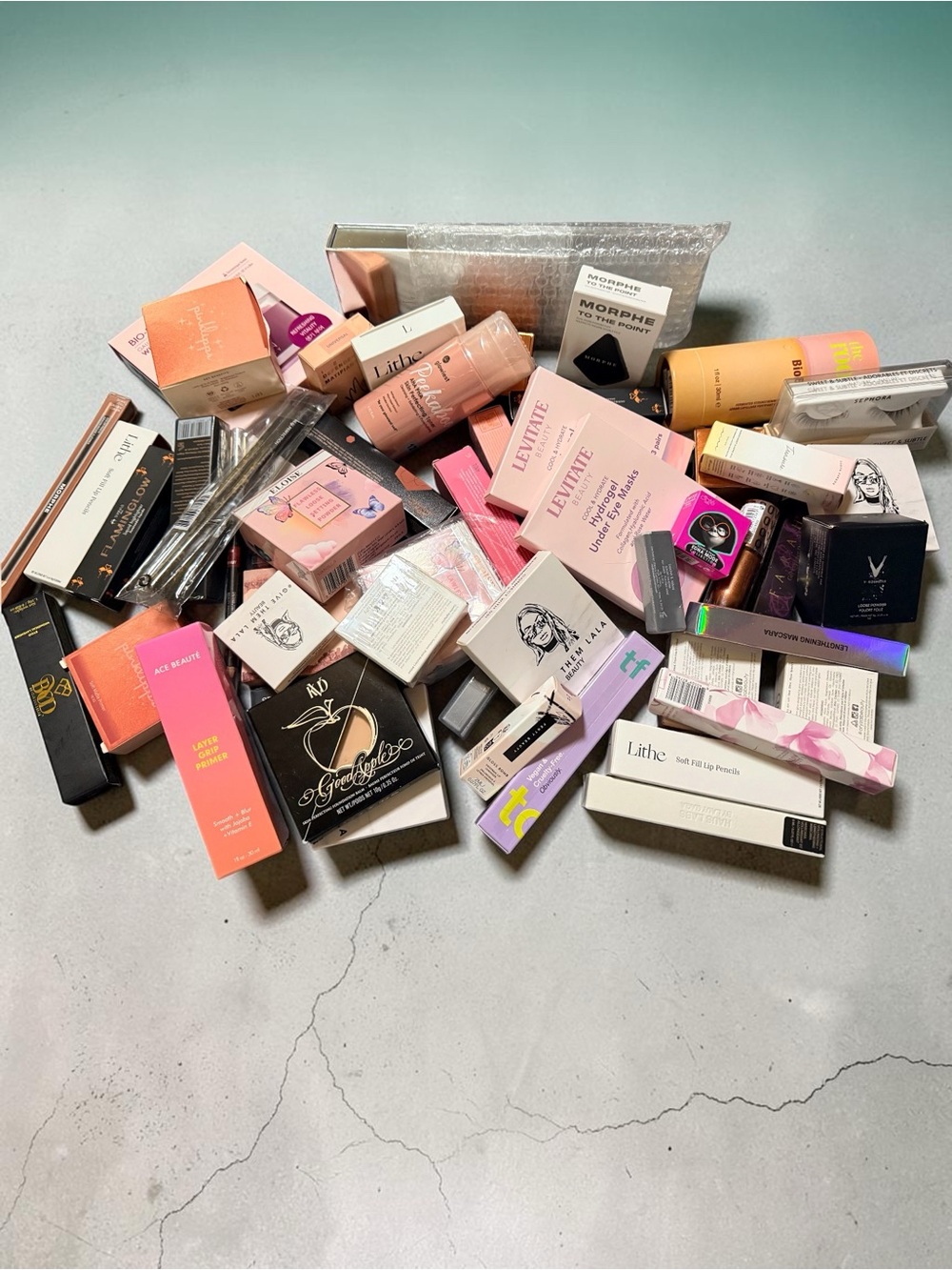 Assorted Mystery Women’s Makeup Box/Collection/Bundle/Lot ~ NEW